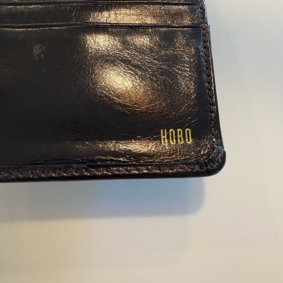 HOBO Gari Women’s Black Leather Trifold Wallet with Kiss Lock - Picture 5 of 9